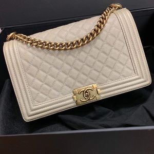 Chanel - New Boy Medium, EUC
